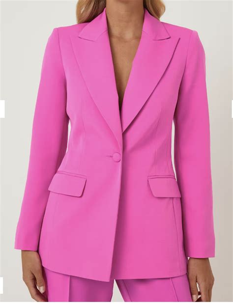 Get The Look: Kaz Kamwi Hot Pink Suit – Todays Fashion