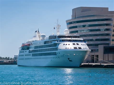 Barcelona Cruise Port Terminal: Tourist Transport, Dock Facilities