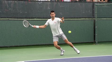 Djokovic Forehand Grip / Novak Djokovic Forehand and Backhand In Super ...