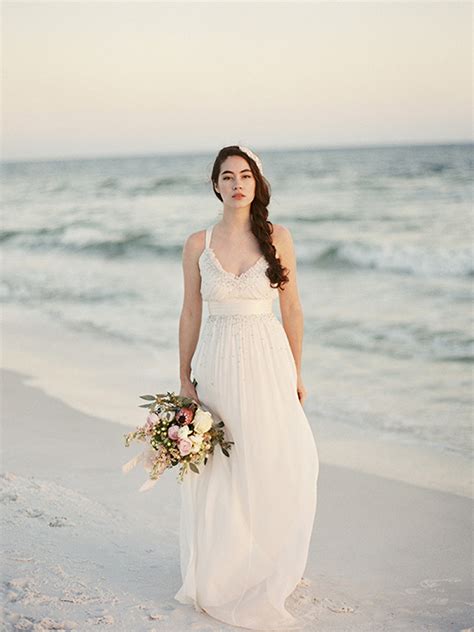 Romantic, beach wedding inspiration | Coastal wedding | 100 Layer Cake