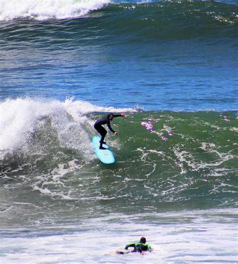 Surf Lessons in Pacific Beach: Discover Best Surf Spots, Surf Schools & More - LaJolla.com