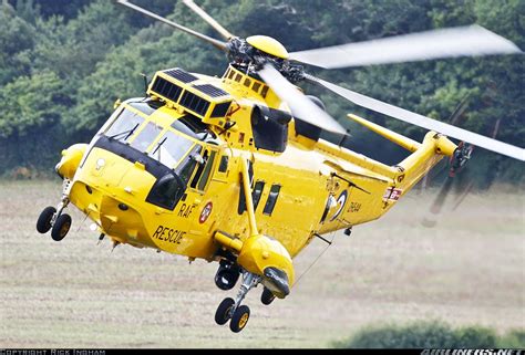 Photos: Westland WS-61 Sea King HAR3A Aircraft Pictures | Military helicopter, Helicopter ...