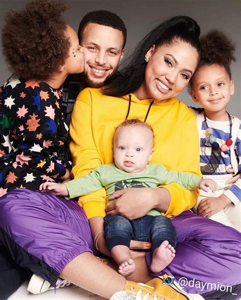 Pro Basketball Player Steph Curry With His Wife And Children. | Stephen curry pictures, Stephen ...