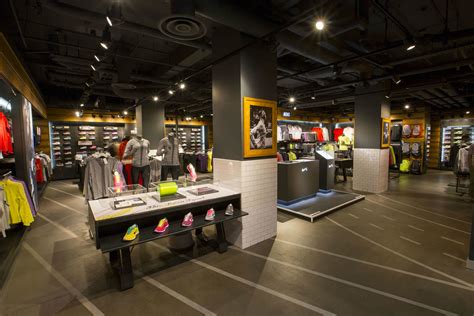 Nike Running Store | Shopping in Covent Garden, London