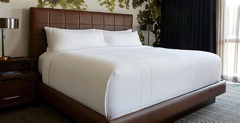 Buy Luxury Hotel Bedding from Marriott Hotels