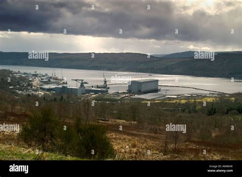 Faslane naval base nuclear submarine hi-res stock photography and images - Alamy