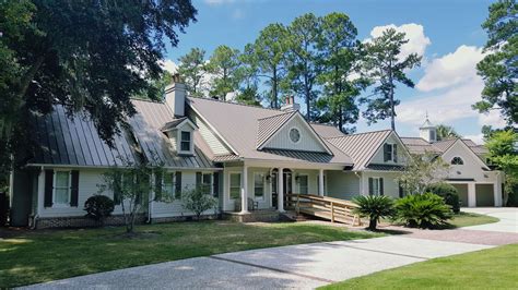 Metal Shingles vs. Standing Seam: Which is the Better Choice for Your Roof?