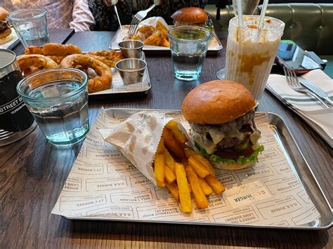 STREET BURGER GORDON RAMSAY, London - City of London - Restaurant Reviews, Phone Number & Photos ...