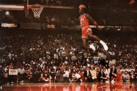 Top 10 Best & Most Popular Michael Jordan Highlights, Plays & Dunks ...