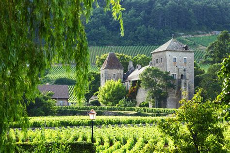 Burgundy Vacation Rental, selection of Houses & Apartments