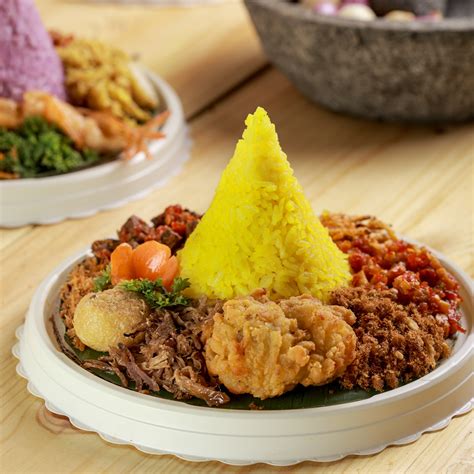 Pesan Nasi Tumpeng Mini yang enak hanya di Nasi Kentjana