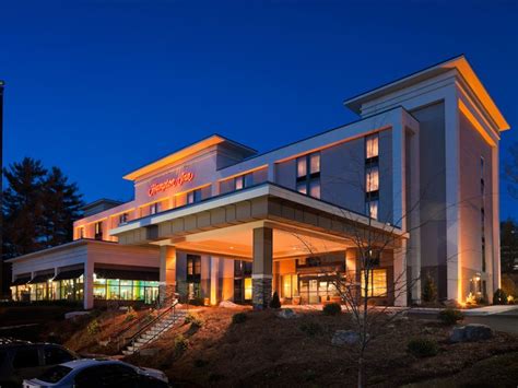 Hampton Inn Asheville - Tunnel Road | VisitNC.com