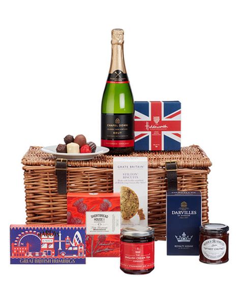 Christmas hampers UK: Best hamper ideas to gift friends & family in ...