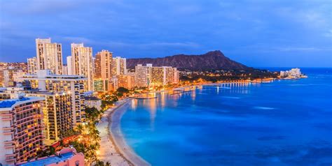 10 Most Dreamy Waikiki Beach Hotels with Ocean Views - HotelsCombined ...