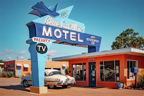 Route 66 Motel Photograph by Linda Unger - Pixels