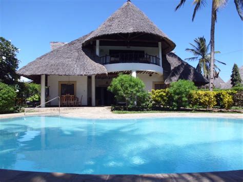 3 bed Villa in Diani Beach - 8101701 - House Villa Karibu, Diani Beach ...