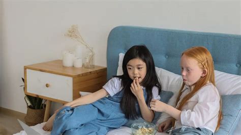 10 Best Educational Movies for Kids | Pay The Nanny