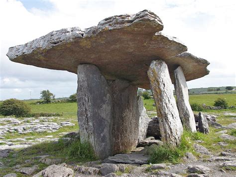 Dolmen - Wikipedia