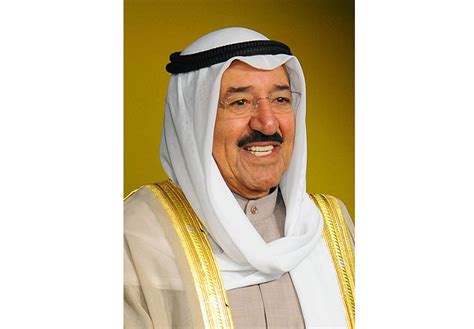 Kuwait Amir offers KD 5 mln to Covid-19 fund