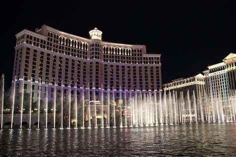 Fountains of Bellagio | Favorite places, Fountains, Travel