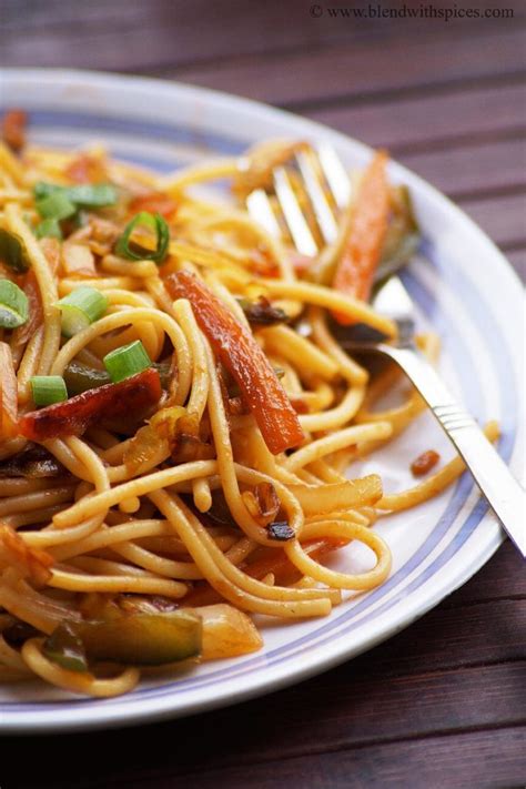 Veg Hakka Noodles Recipe, How to make Vegetable Hakka Noodles Recipe - Blend with Spices