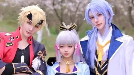 Genshin Impact group cosplay depicts Ayaka as third wheel | ONE Esports