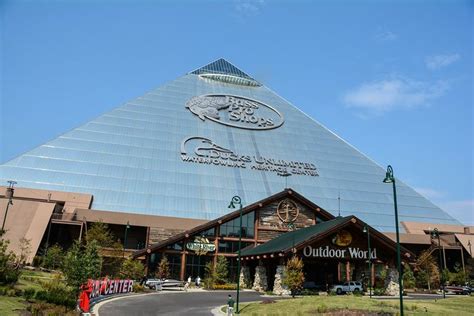 5 Epic Reasons to Explore Bass Pro Shops at the Pyramid in 2022 | Bass ...