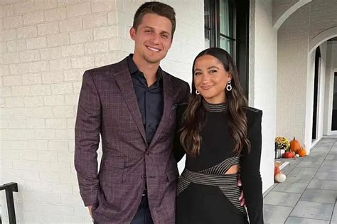 Corey Seager Wife, Ethnicity, Wiki, Biography, Net Worth, Age, Family