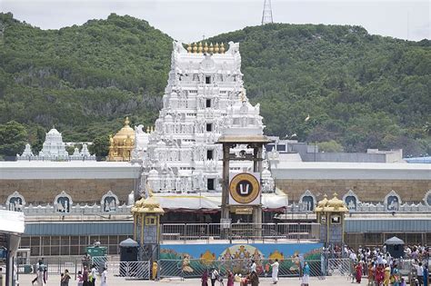 Sri Venkateswara Swamy Vari Temple History and Timings