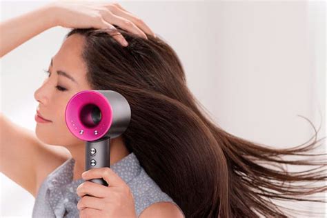 How to Use a Hair Dryer to Straighten Your Hair - #1 Fashion Blog 2023 - Lifestyle, Health ...