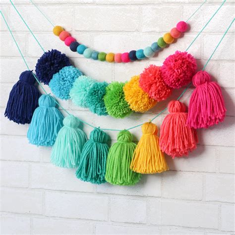 DIY Tiered Tassel Garland | Diy tassel garland, Diy tassel, Diy using yarn