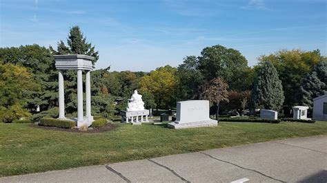 Crown Hill Cemetery Grave Site Self-Guided Tour | Tour Guide ...