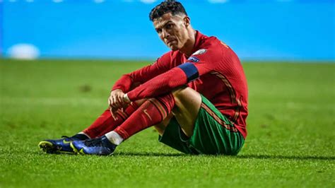 81+ Wallpaper Sad Ronaldo For FREE - MyWeb