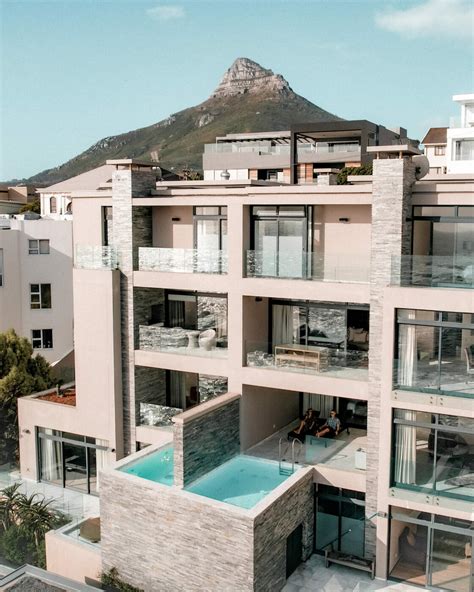 Waterfront villa for sale in Camps Bay | Camps Bay Accommodation - Camps Bay Apartments