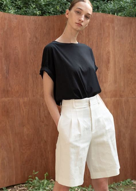 Lvir Two Pleats Half Pants | Summer Fashion Trends 2020 | POPSUGAR Fashion Photo 48