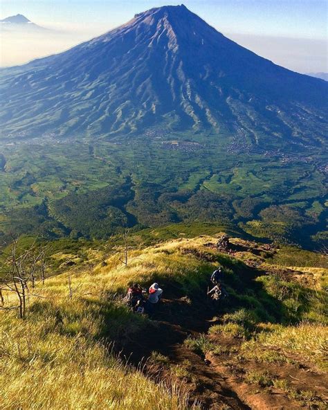 Mendaki Gunung Kembar Di Jawa Tengah Gunung Sindoro – Dolan Yok