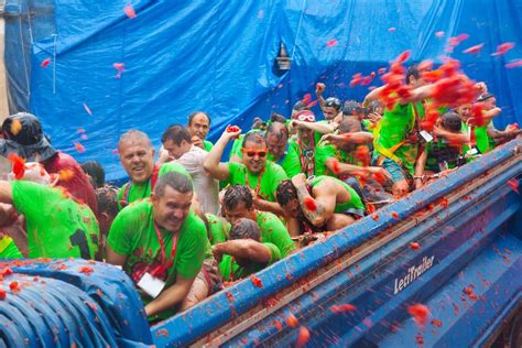 La Tomatina tomatenfestival 2024 Spanje: Tickets + info voor je bezoek