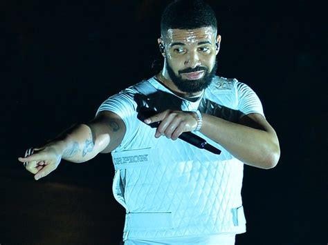 Drake cuts Michael Jackson songs from tour setlist | Canoe.Com