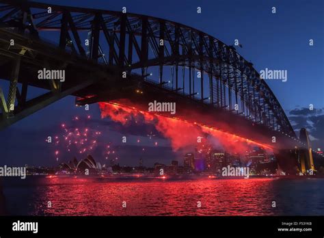 New Year's Eve, Fireworks, Sydney, Australia Stock Photo - Alamy