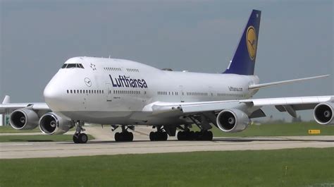 VIDEO Lufthansa Boeing 747 takeoff from Manchester after diversion due to medical emergency ...