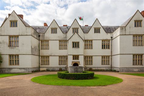 St Fagans Castle | Museum Wales