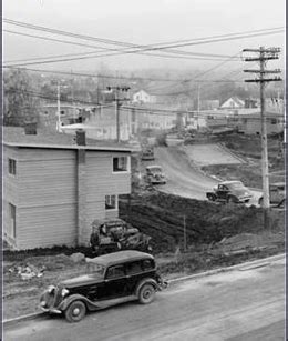 Seattle's Holly Park housing project opens on August 1, 1942 ...