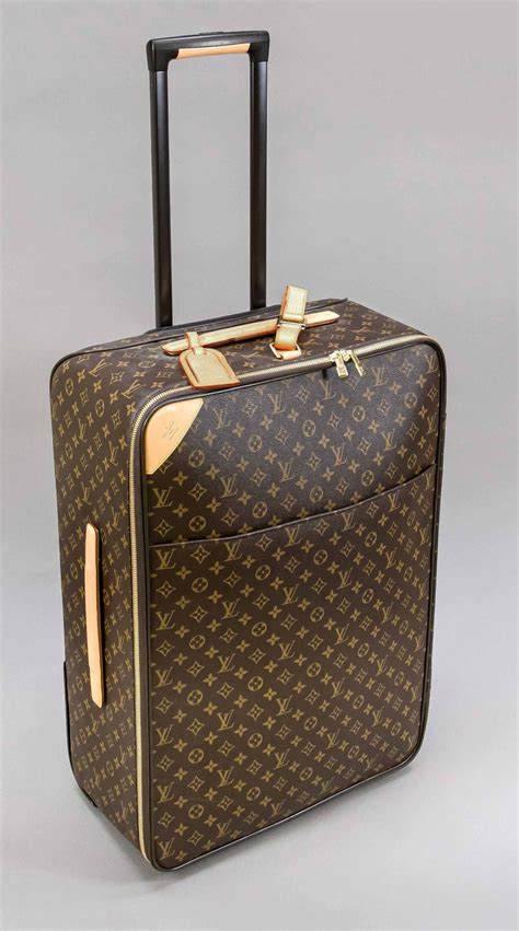 Sold Price: Louis Vuitton, Monogram Canvas - June 6, 0121 10:00 AM CEST