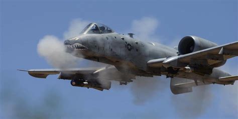 What it's like to get shot at by the A-10 Warthog's gatling gun - Business Insider