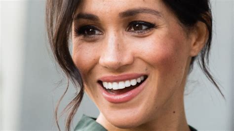 Meghan Markle wore a silver sequin skirt and now we want one - shop the ...