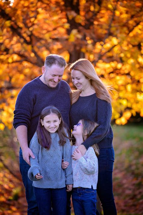 Atkinson Family Sneak Peek · Ottawa Family Photography · elizabeth&jane ...