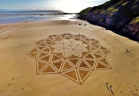 Wildly Relaxing Sand Art Is The Creative Therapy Our World Needs | HuffPost