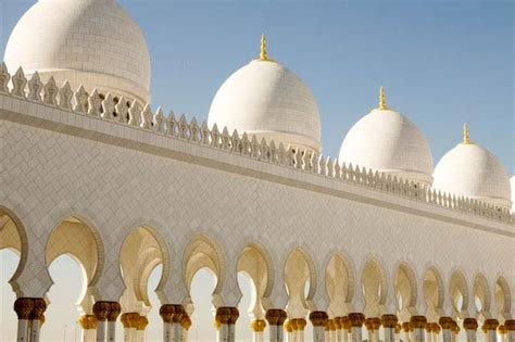 Top 15 attractions in Abu Dhabi - YourAmazingPlaces.com