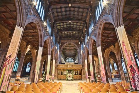 Visiting Manchester Cathedral, Manchester | englandrover.com