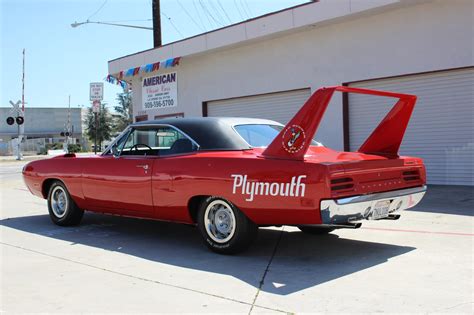 Richard Petty's 1970 Plymouth Superbird Reimagined With Widebody Kit - autoevolution